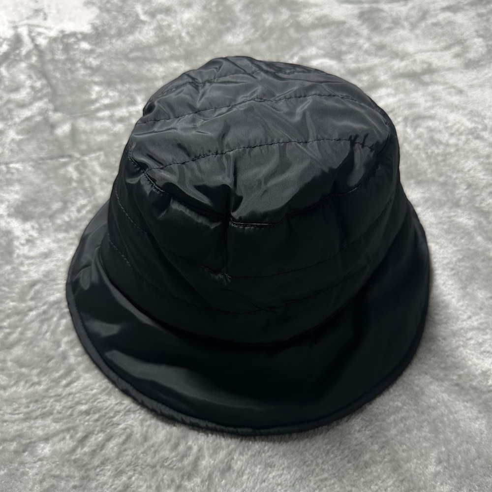 Galeries Lafayette Bucket Hat Black Puffer Winter Y2K